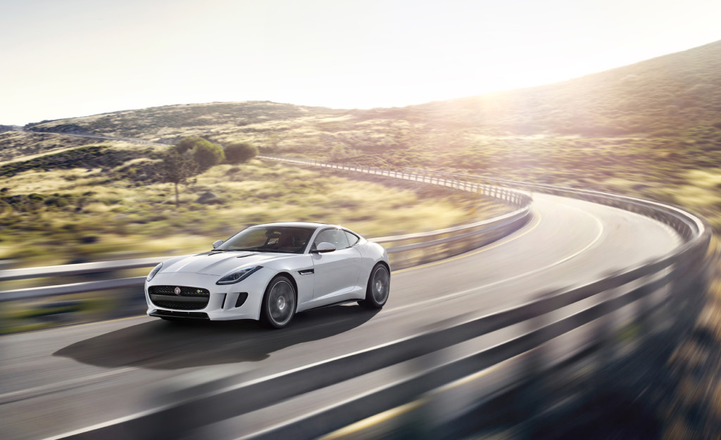 jaguar-f-type-coupe-drives-off-with-three-awards-in-february-jag_f-type_r_coup__polaris_image_201113_11