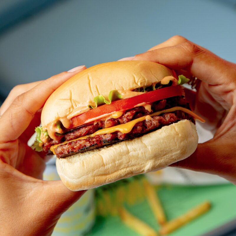 bun-burgers-Beyond-meat